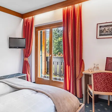 Erna Hotel